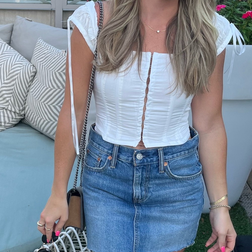 Corset White Top w/ bow sleeves